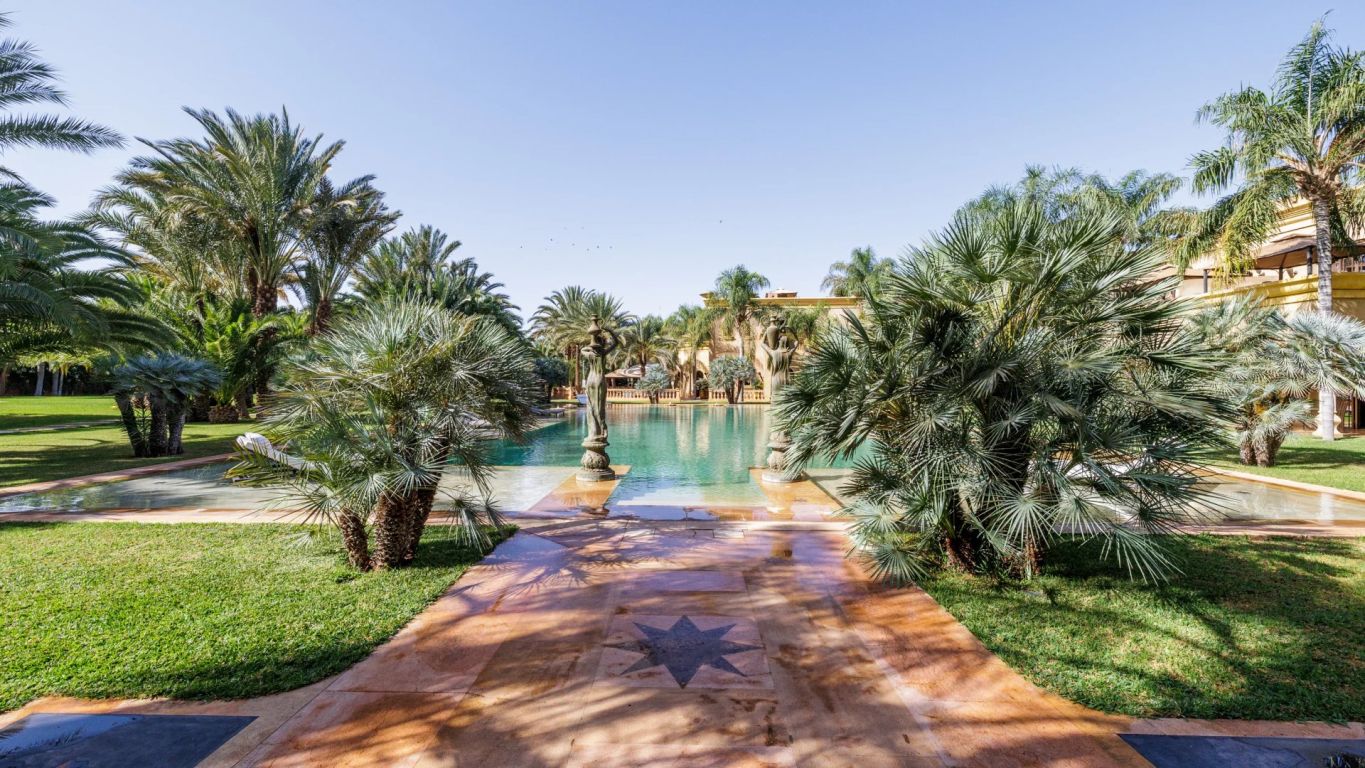 Buy Villa 15 rooms 1300 m² Marrakech