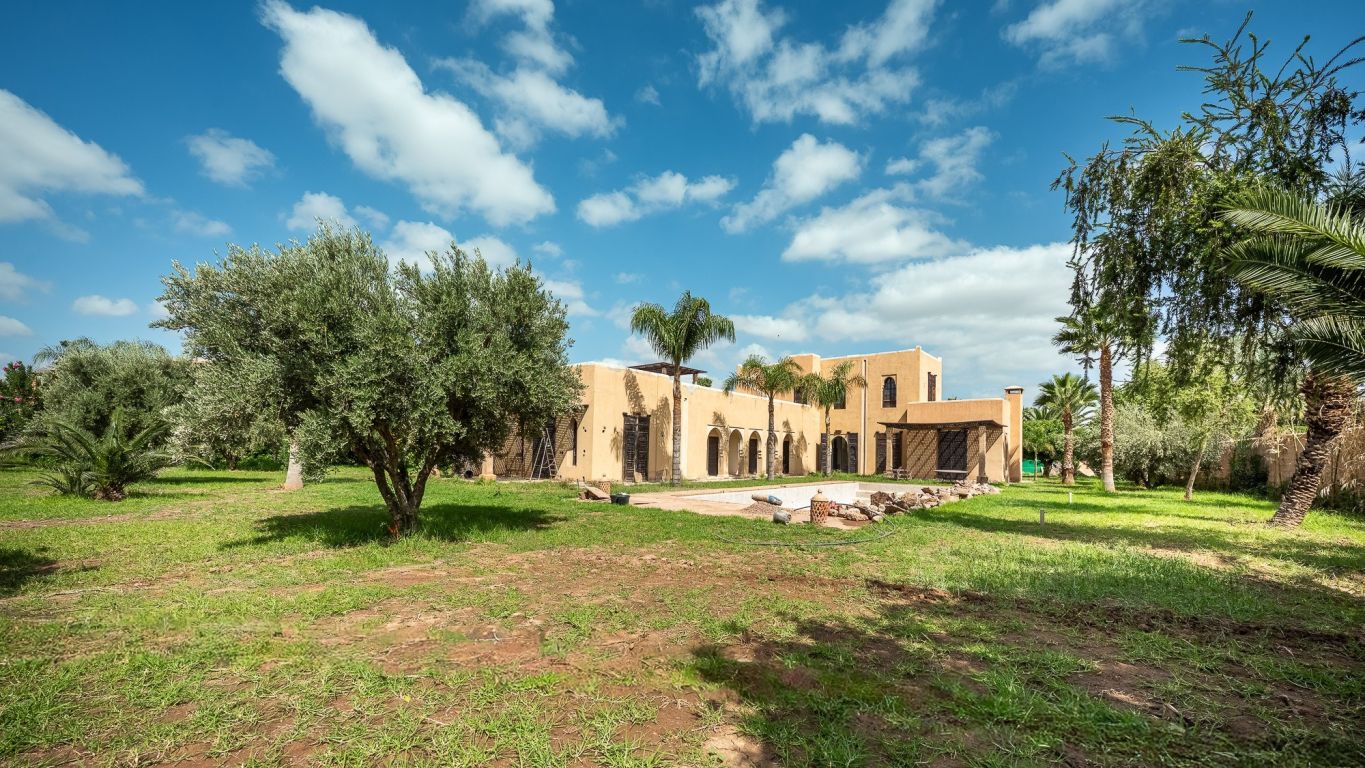 villa 7 rooms for sale on Marrakech (40000) - See details