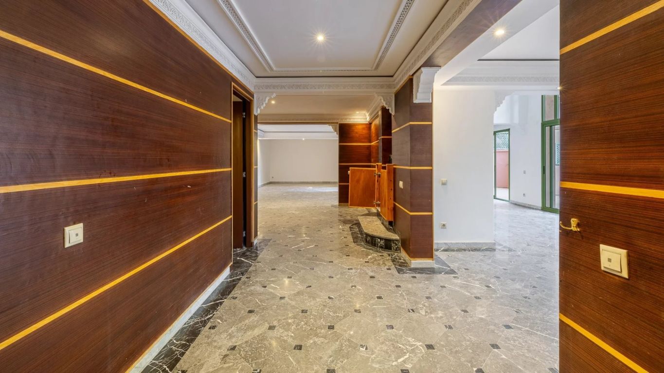 Louer Appartement 6 pièces 250 m² Marrakech