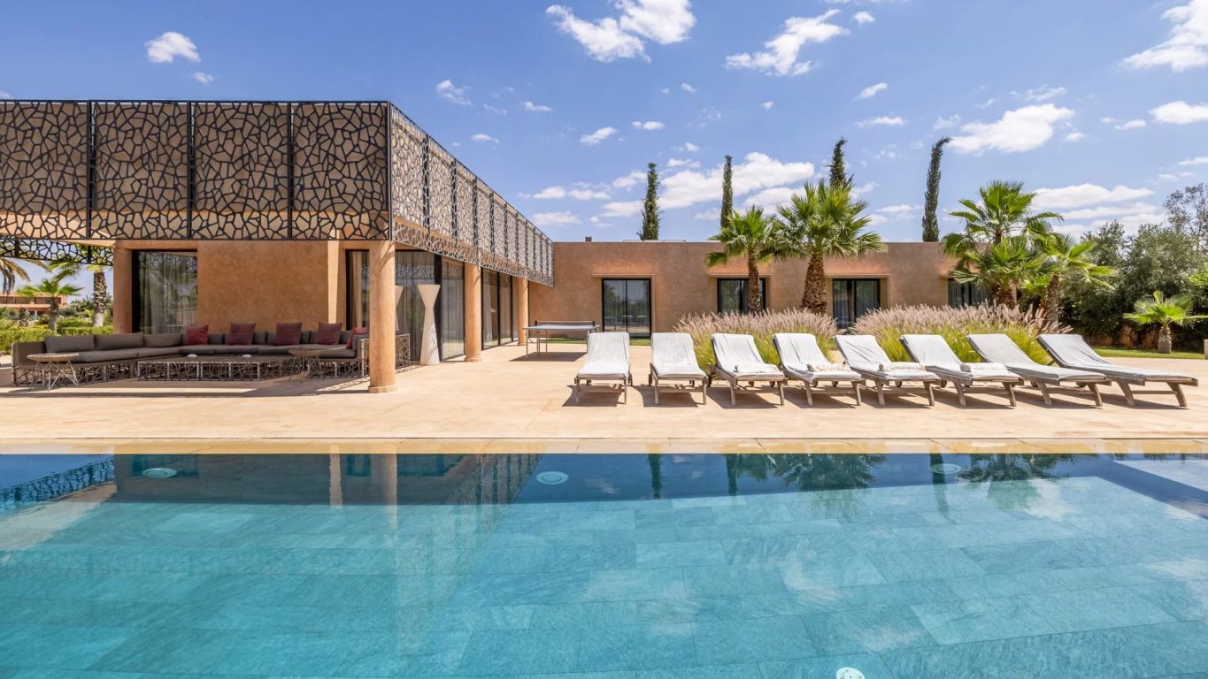 villa 7 rooms for sale on Marrakech (40000) - See details