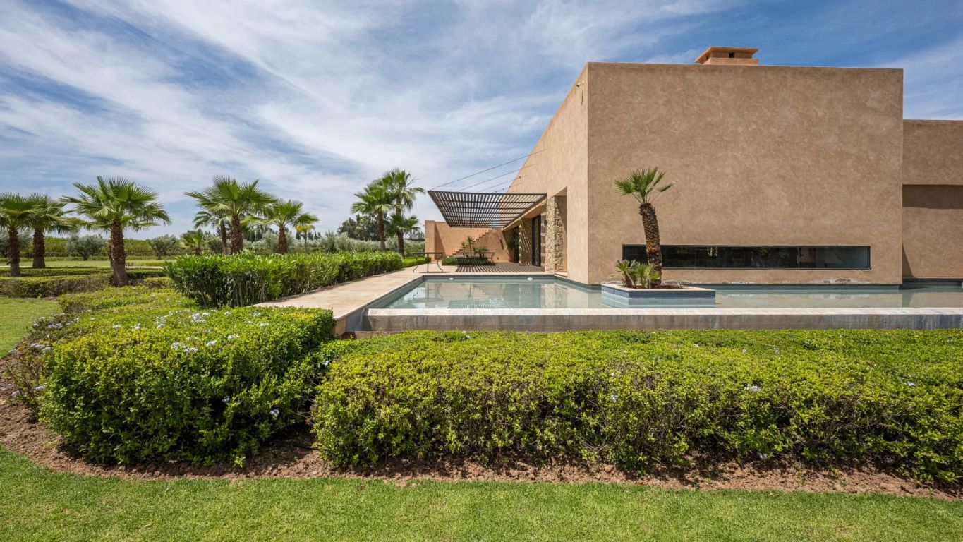 villa 7 rooms for sale on Marrakech (40000) - See details