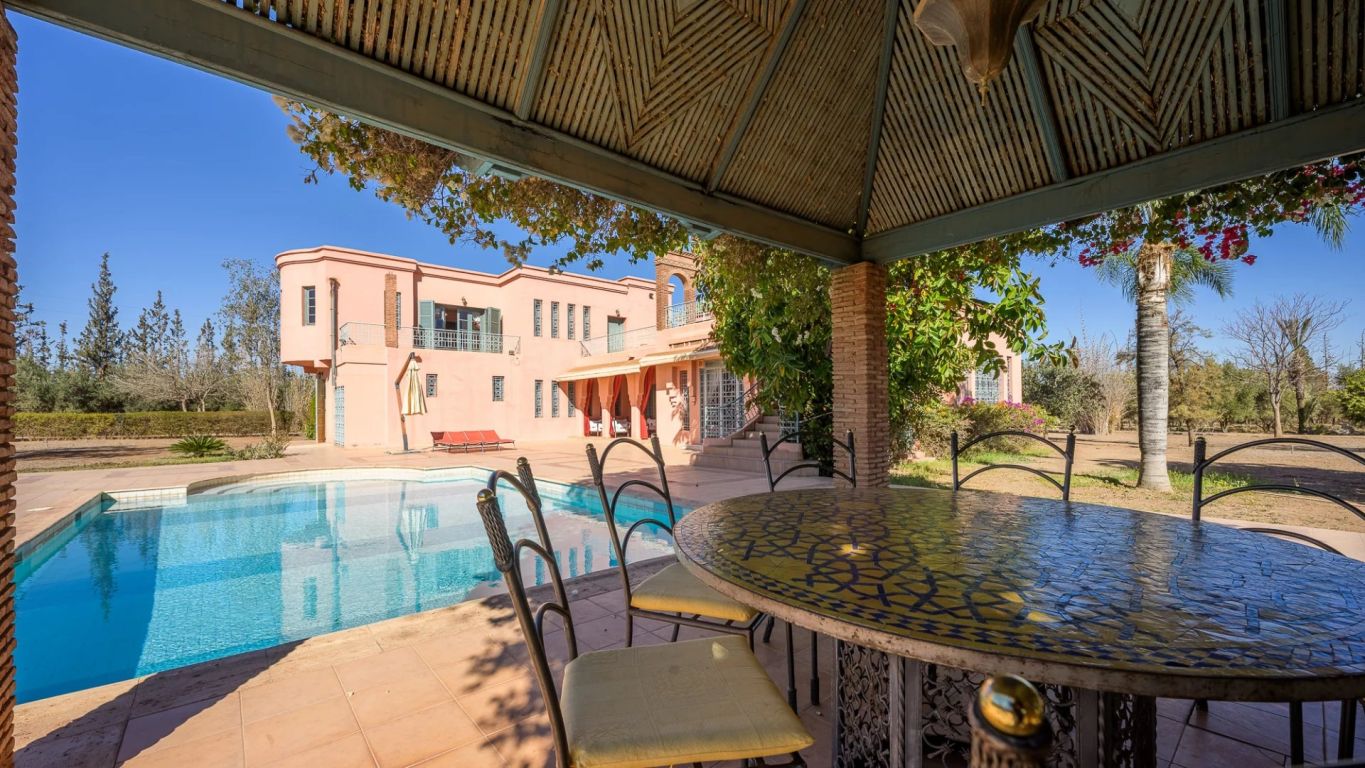 villa 8 pièces en vente sur Marrakech (40000) - Plus de details