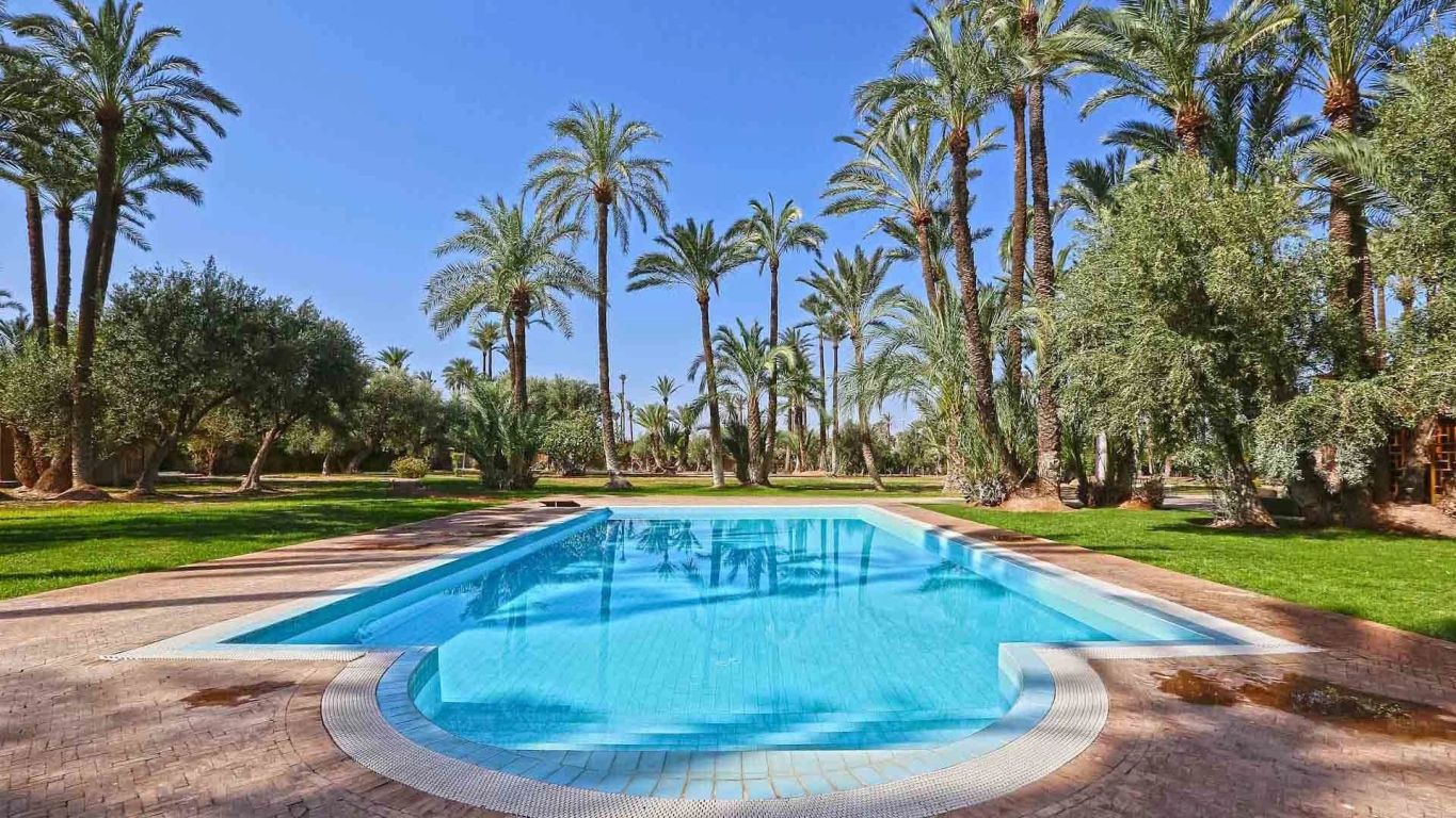 villa 7 rooms for sale on Marrakech (40000) - See details