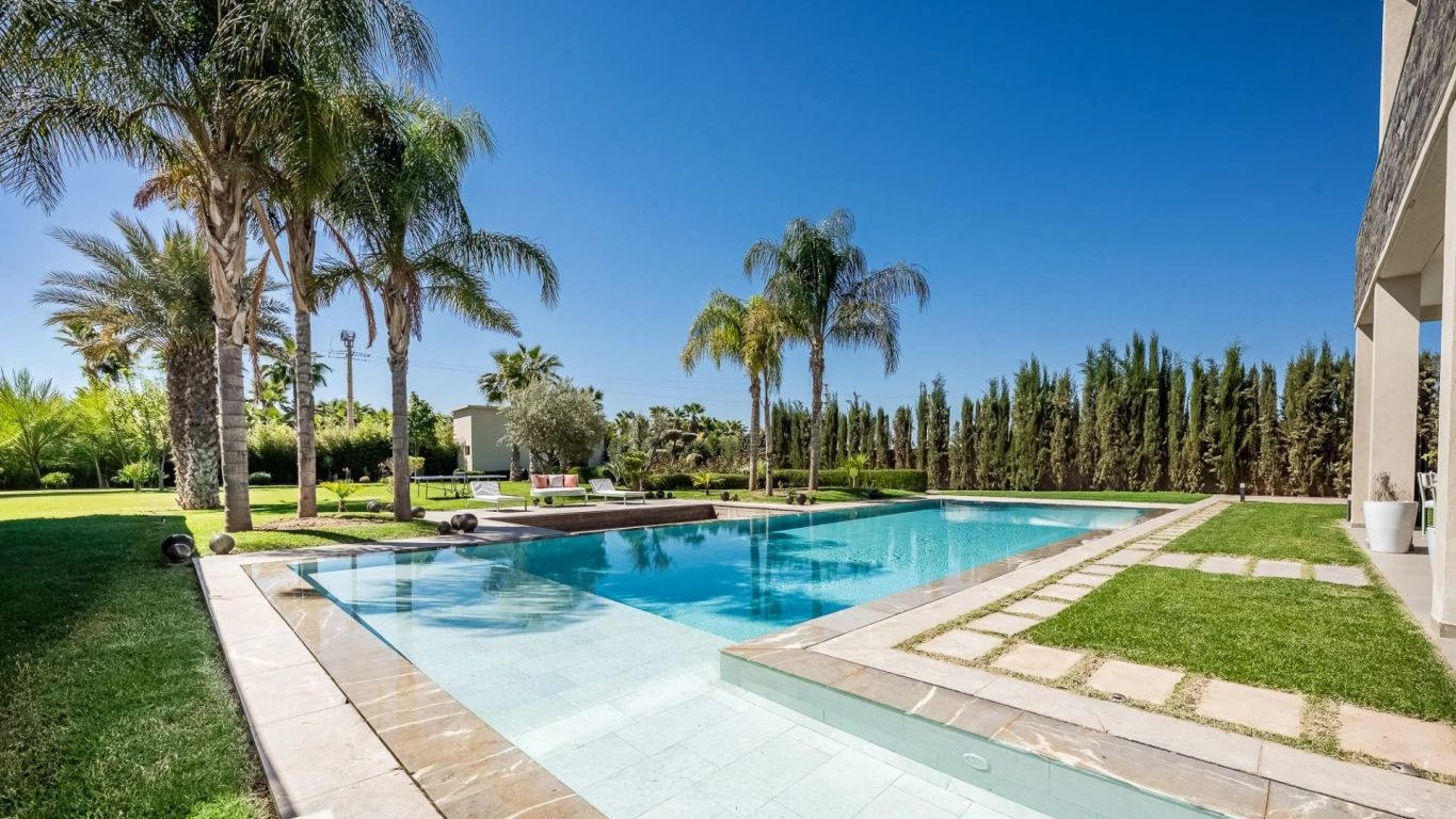 villa 9 rooms for sale on Marrakech (40000) - See details