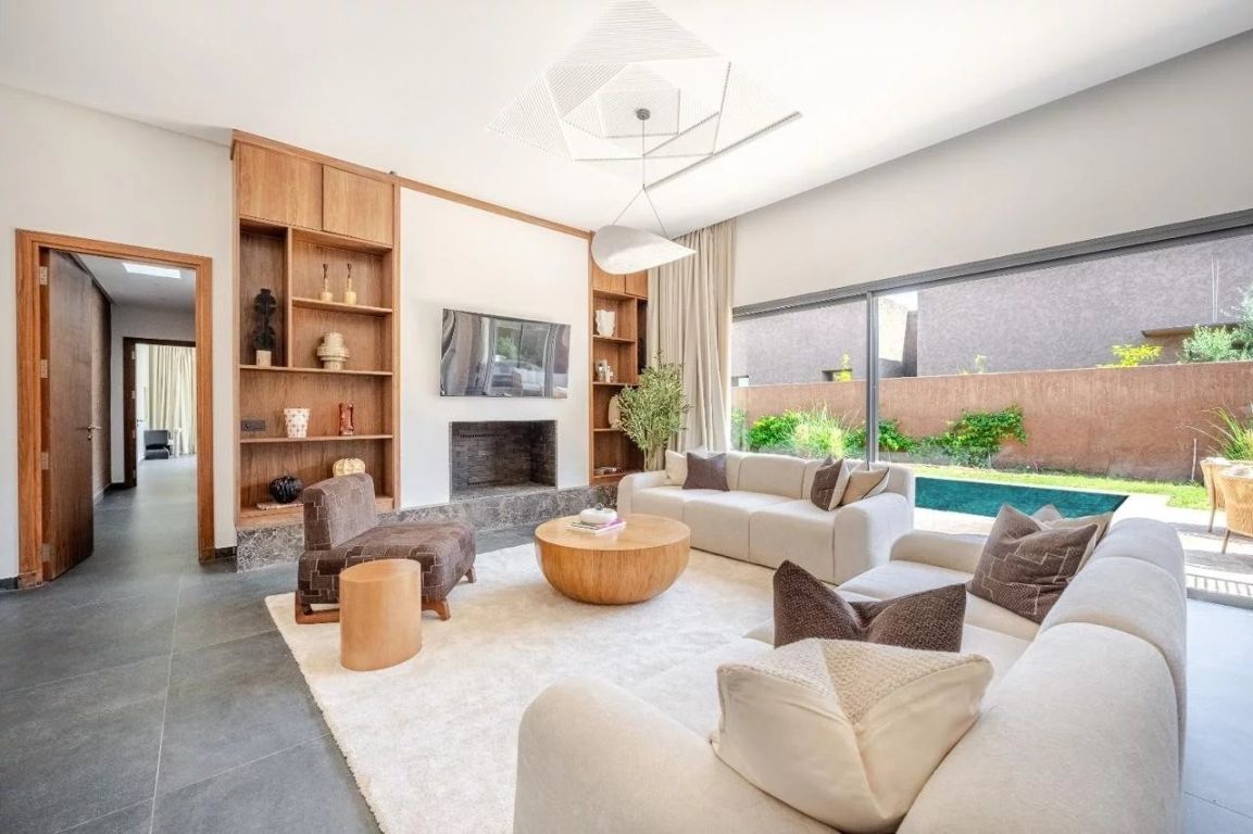 villa 4 rooms for rent on Marrakech (40000) - See details