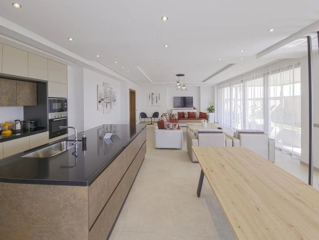 Louer Villa 7 pièces 450 m² Marrakech