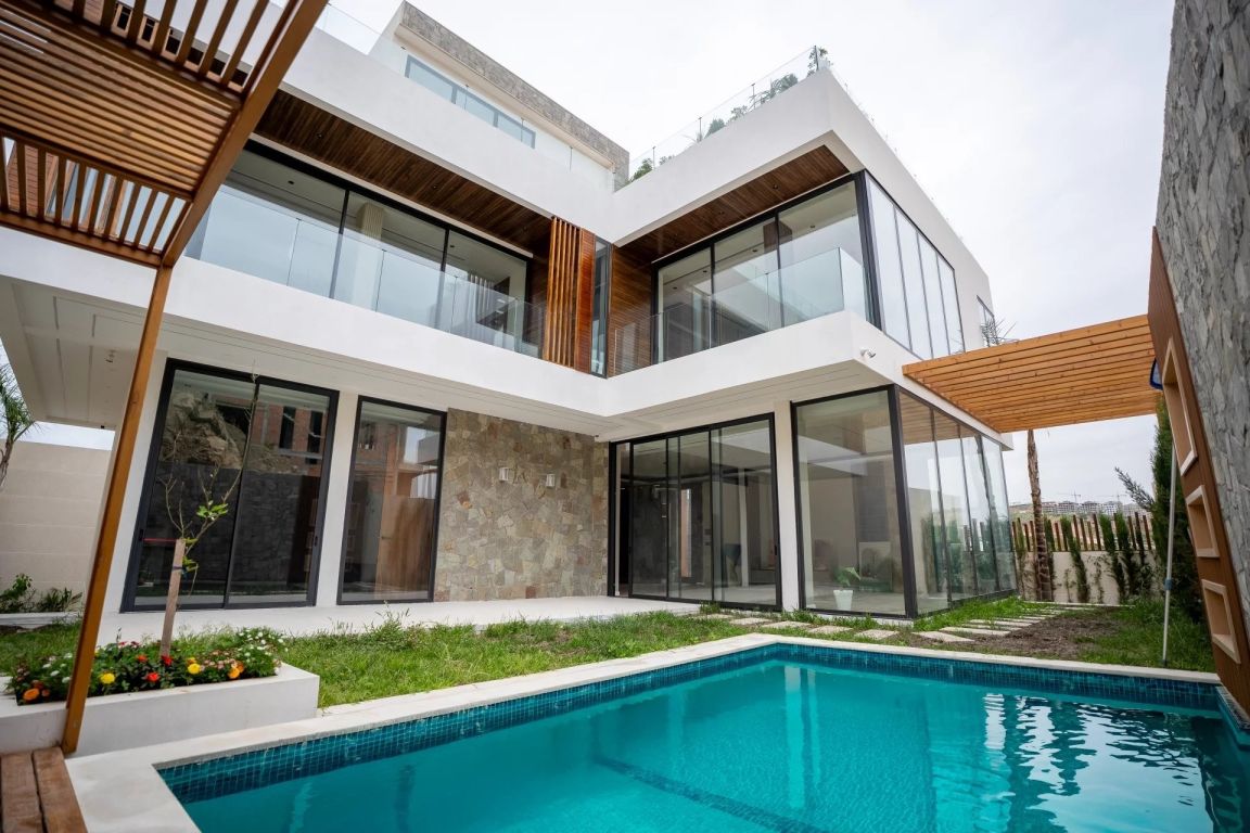 villa 7 rooms for sale on Tanger (90000) - See details