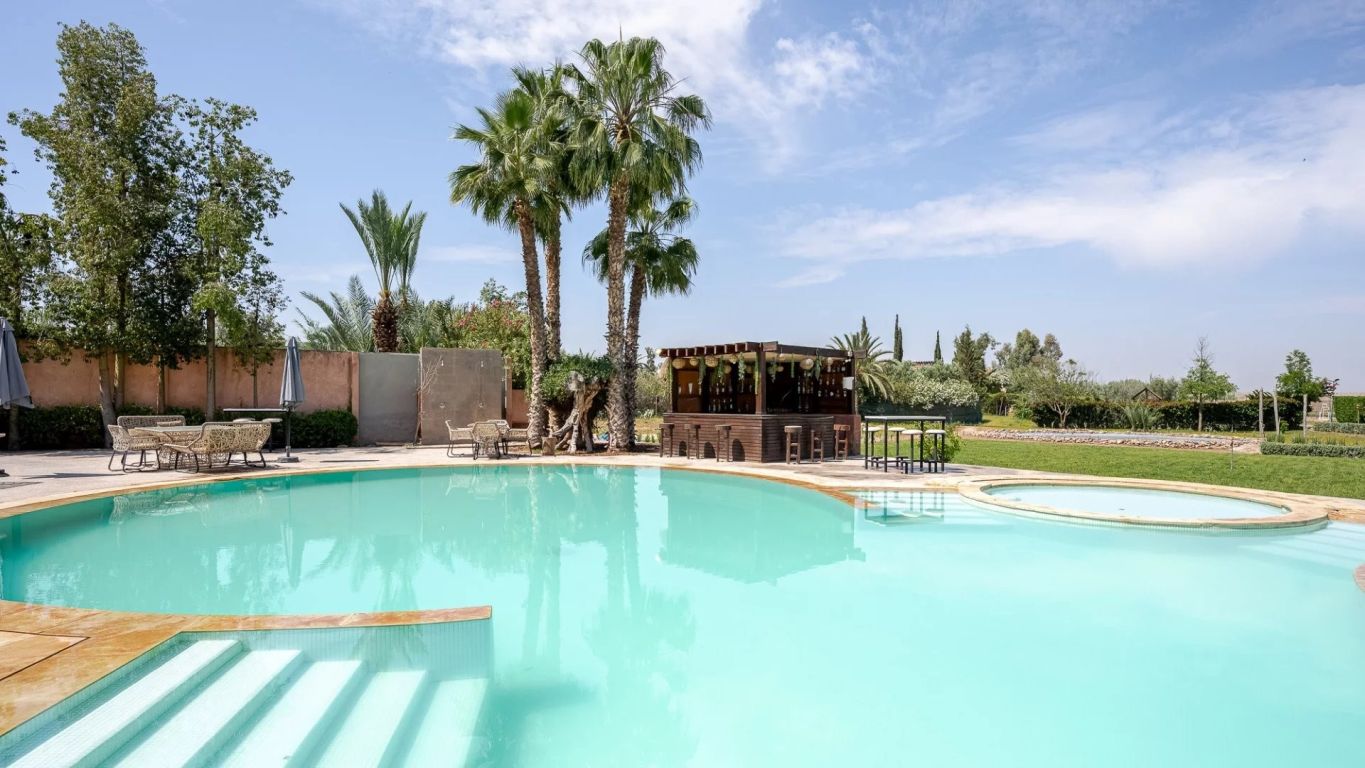 mansion (hôtel particulier) 23 rooms for sale on Marrakech (40000) - See details